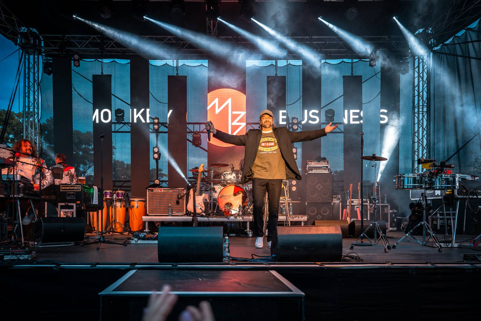 Monkey Business oslavili 25 let ve velkém. Na Vyšehradě jim blahopřáli Tonya Graves, Ashley Slater, Dan Bárta i Lou Fanánek Hagen