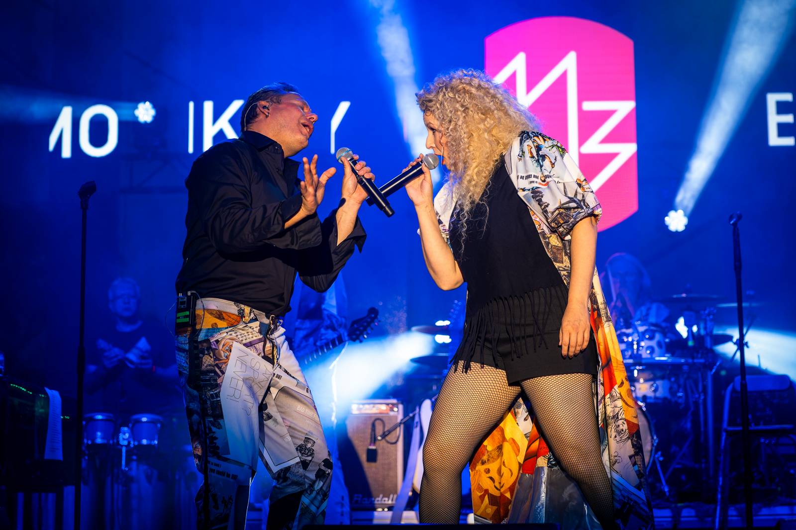 Monkey Business oslavili 25 let ve velkém. Na Vyšehradě jim blahopřáli Tonya Graves, Ashley Slater, Dan Bárta i Lou Fanánek Hagen