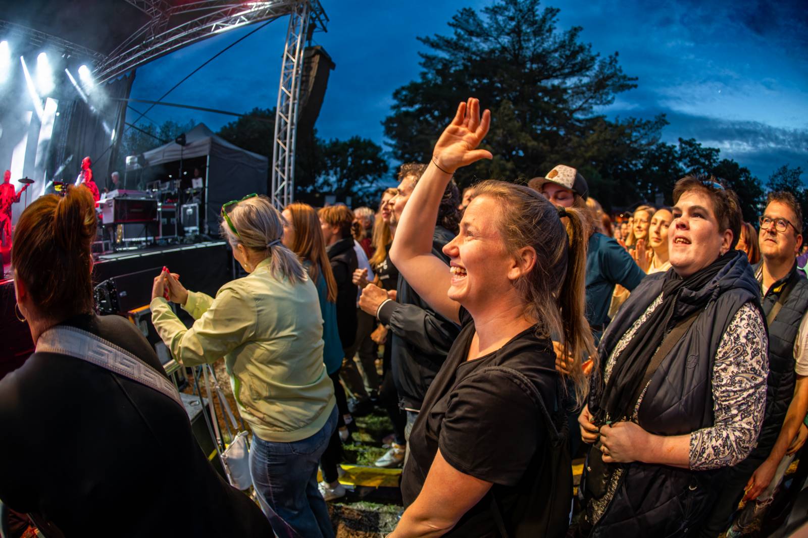 Monkey Business oslavili 25 let ve velkém. Na Vyšehradě jim blahopřáli Tonya Graves, Ashley Slater, Dan Bárta i Lou Fanánek Hagen