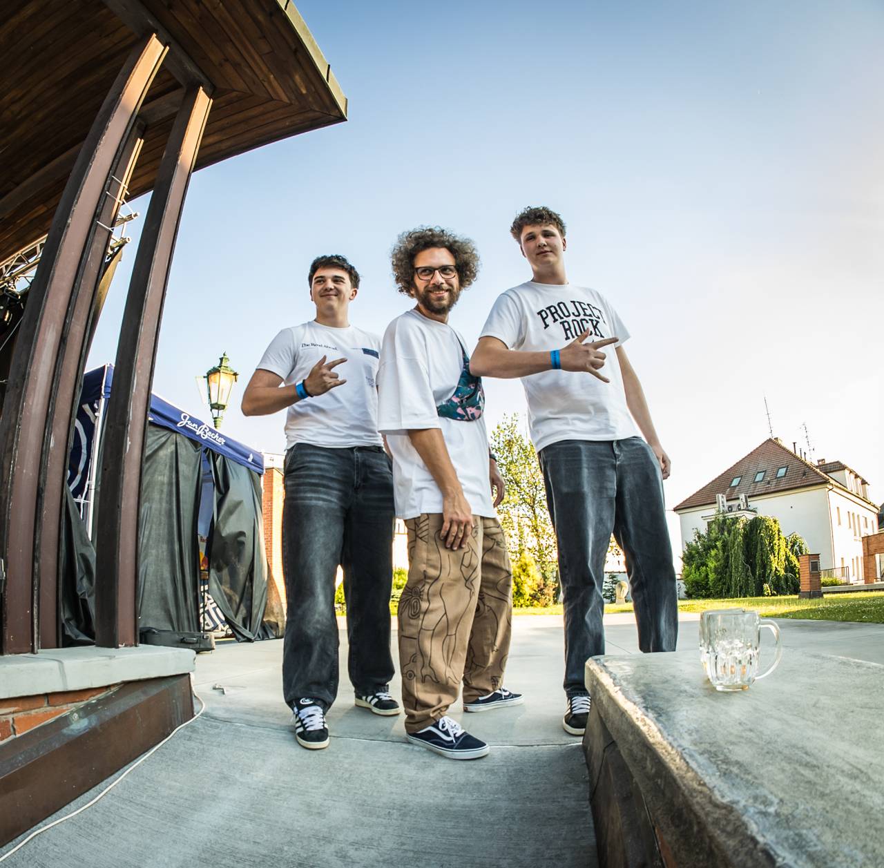 Plzeňský pivovar ožil rapem. MC Gey zaplnil celé nádvoří