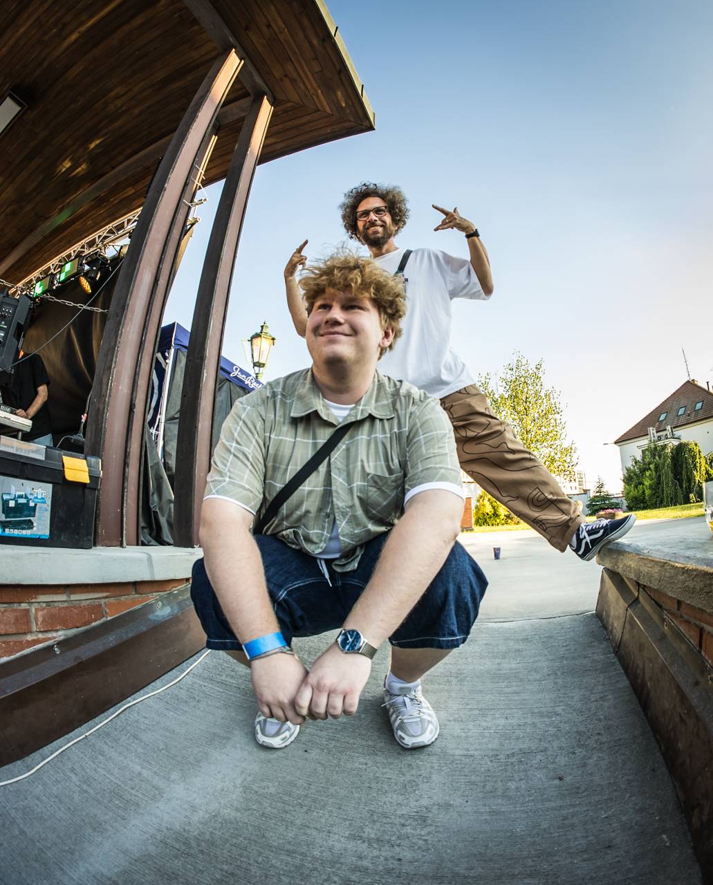 Plzeňský pivovar ožil rapem. MC Gey zaplnil celé nádvoří