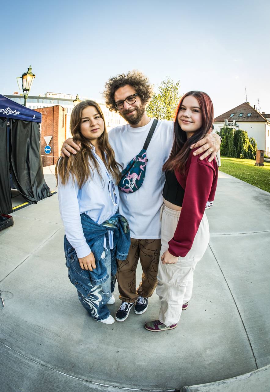 Plzeňský pivovar ožil rapem. MC Gey zaplnil celé nádvoří