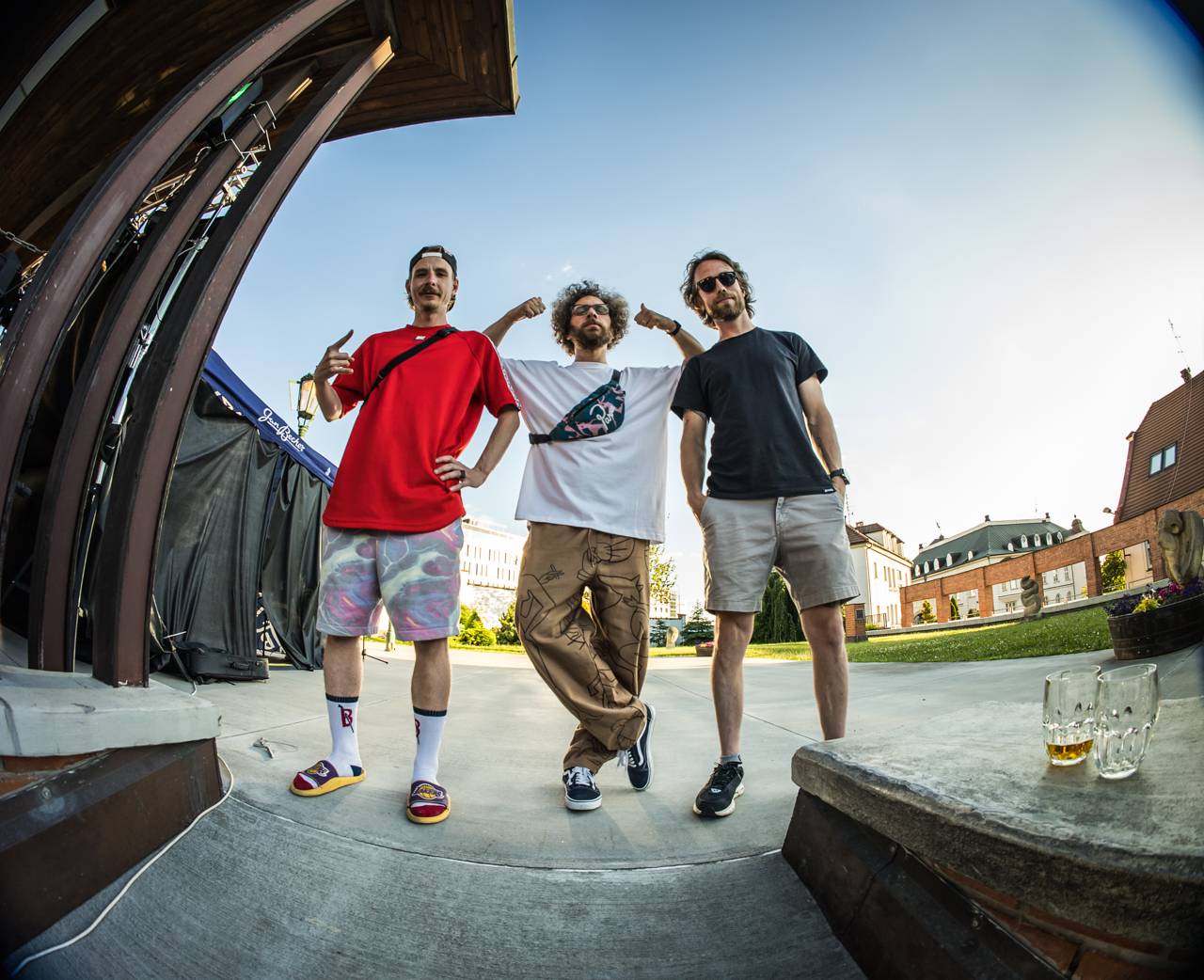 Plzeňský pivovar ožil rapem. MC Gey zaplnil celé nádvoří