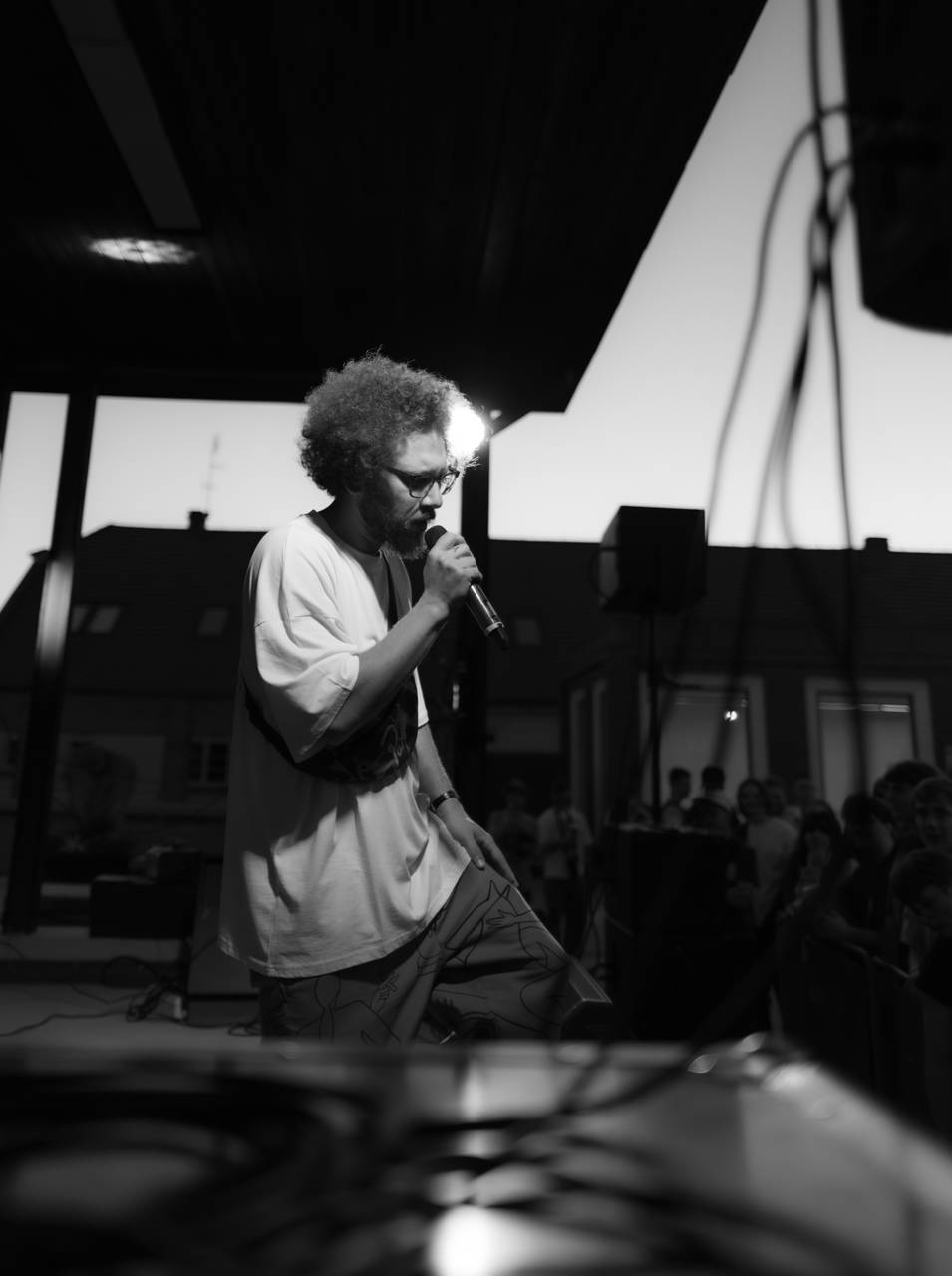 Plzeňský pivovar ožil rapem. MC Gey zaplnil celé nádvoří