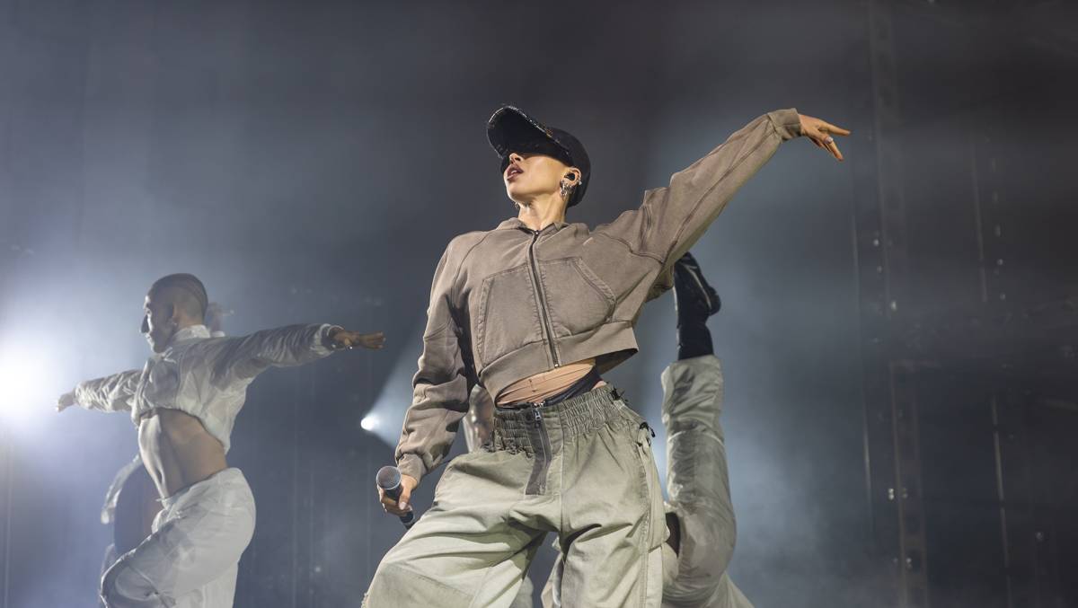 FKA twigs zachytila ve Foru Karlín pocit euforie zrozený skrze umění
