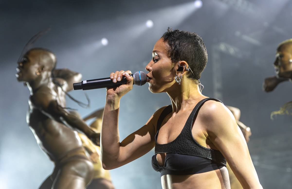 FKA twigs zachytila ve Foru Karlín pocit euforie zrozený skrze umění
