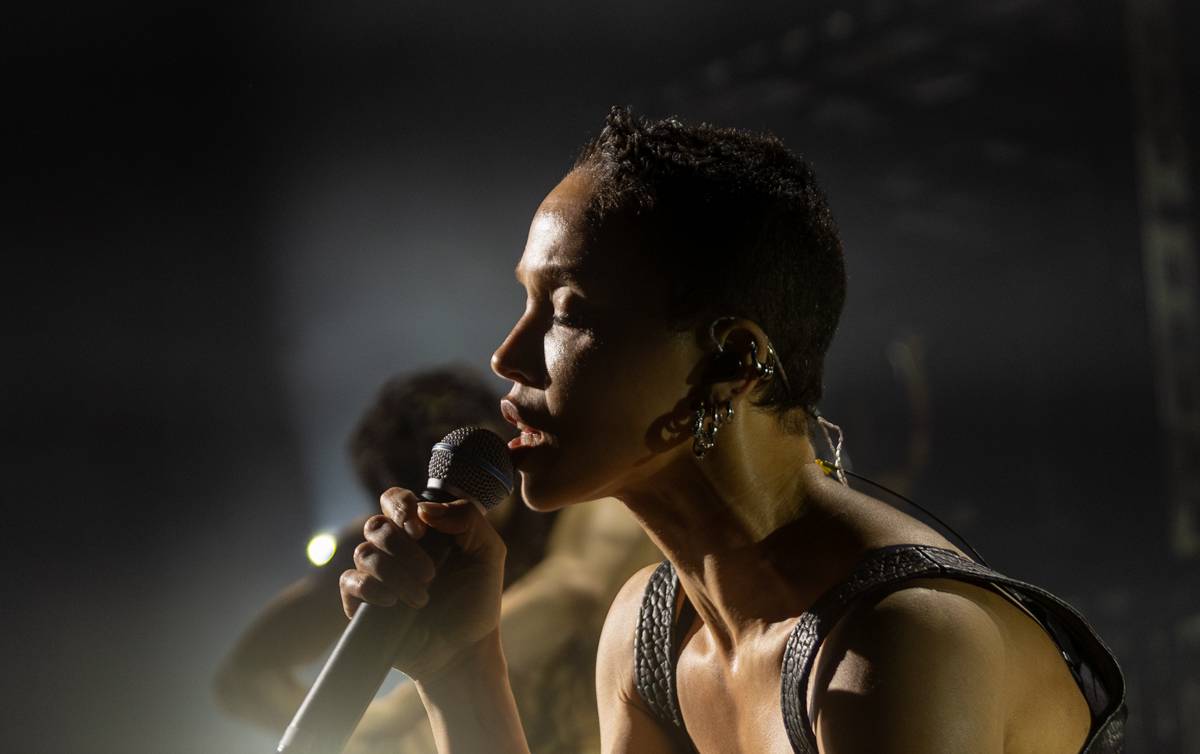 FKA twigs zachytila ve Foru Karlín pocit euforie zrozený skrze umění