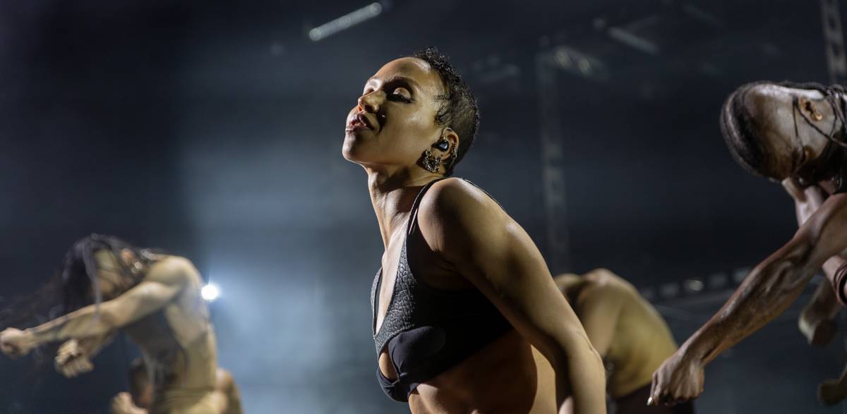 FKA twigs zachytila ve Foru Karlín pocit euforie zrozený skrze umění