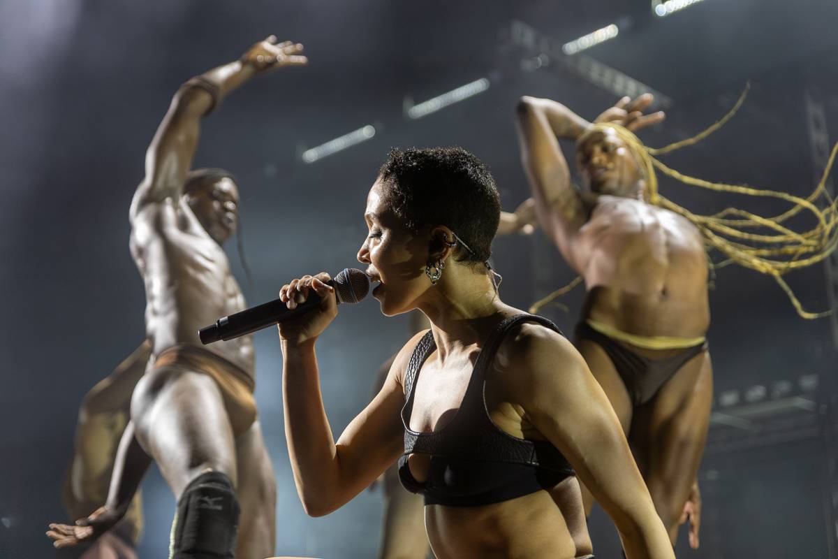 FKA twigs zachytila ve Foru Karlín pocit euforie zrozený skrze umění