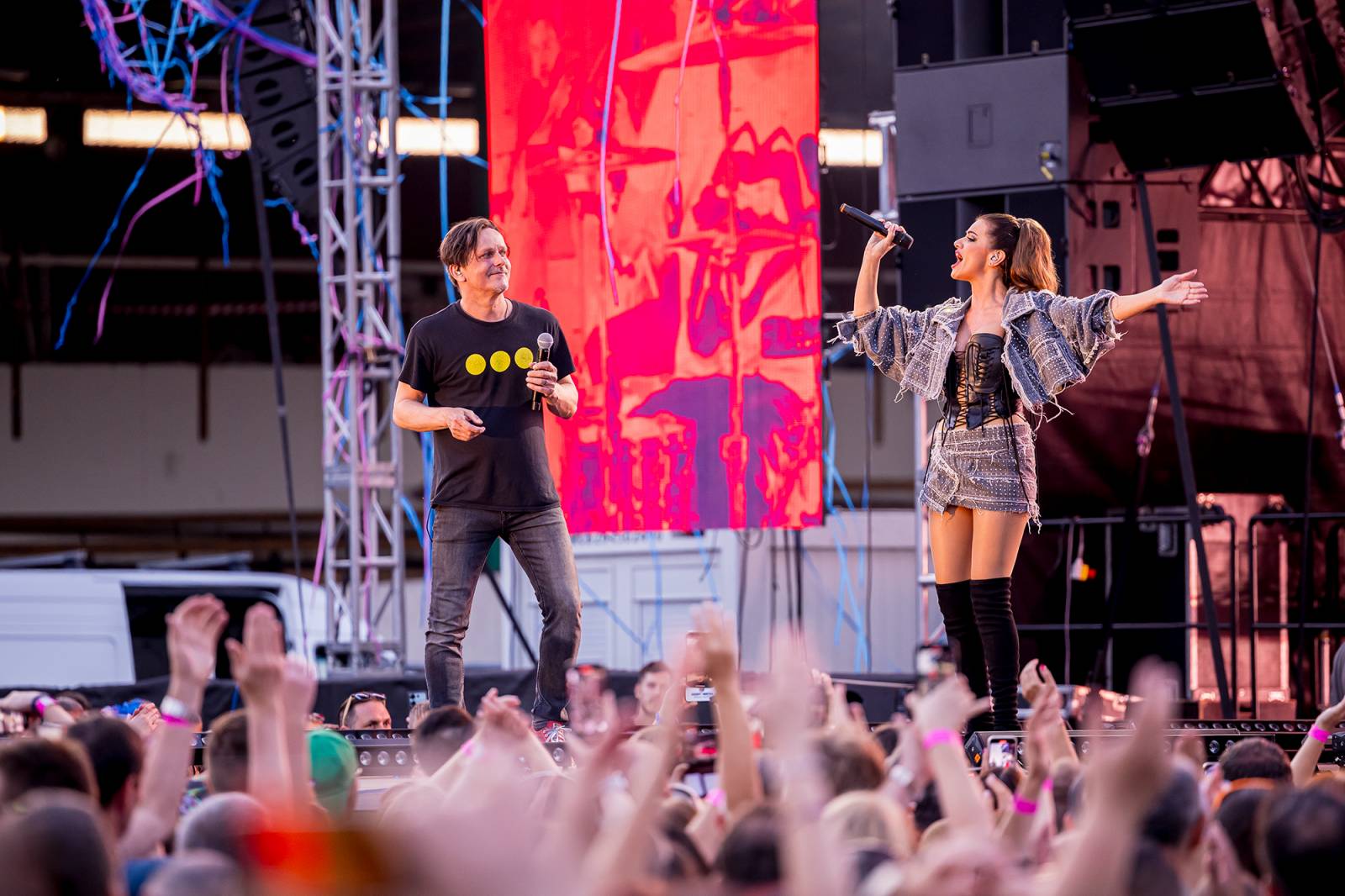 Chinaski zakončili v Brně oslavy třiceti let, doprovodili je bývalí členové i syn Pavla Grohmana