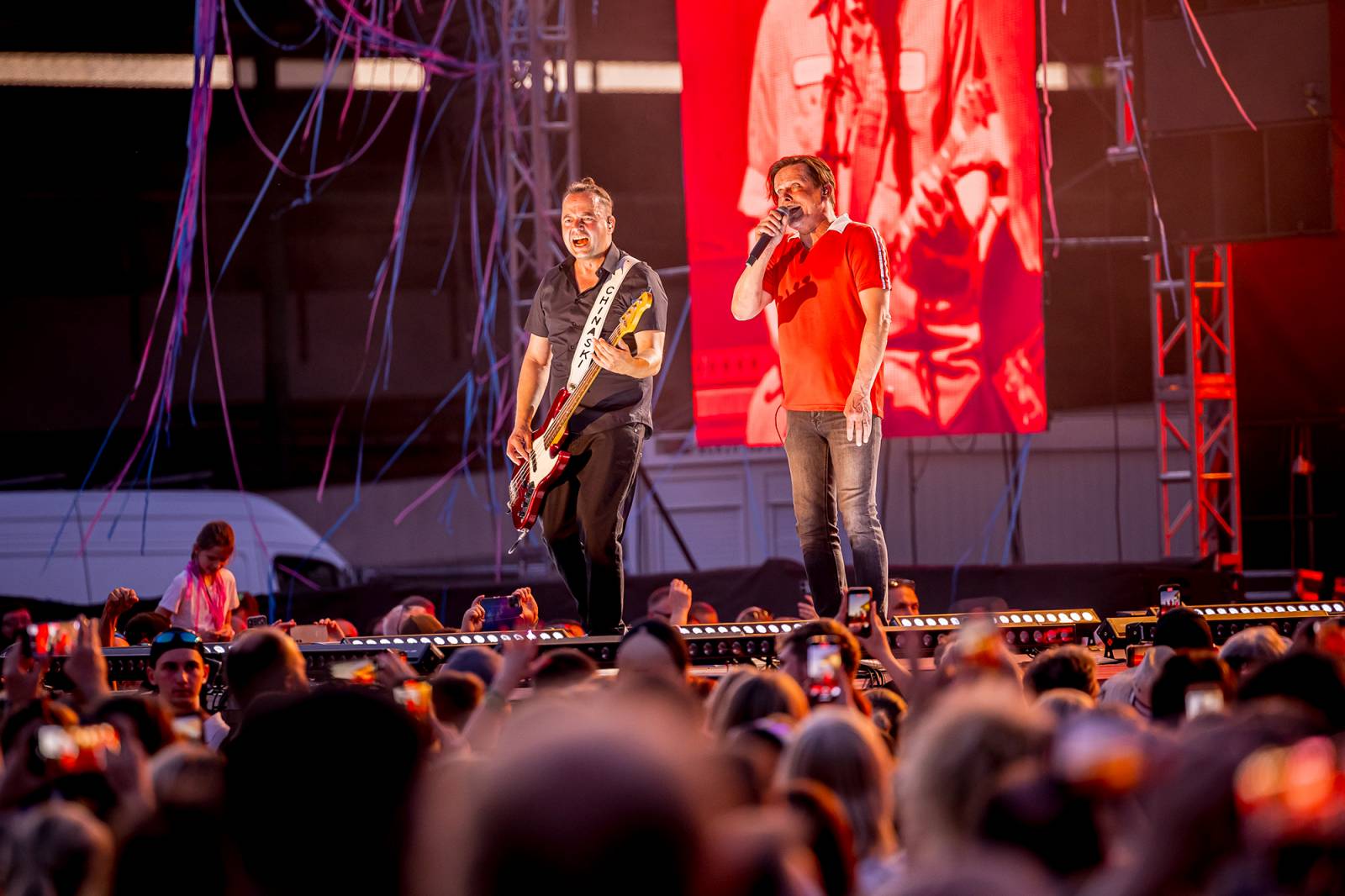 Chinaski zakončili v Brně oslavy třiceti let, doprovodili je bývalí členové i syn Pavla Grohmana