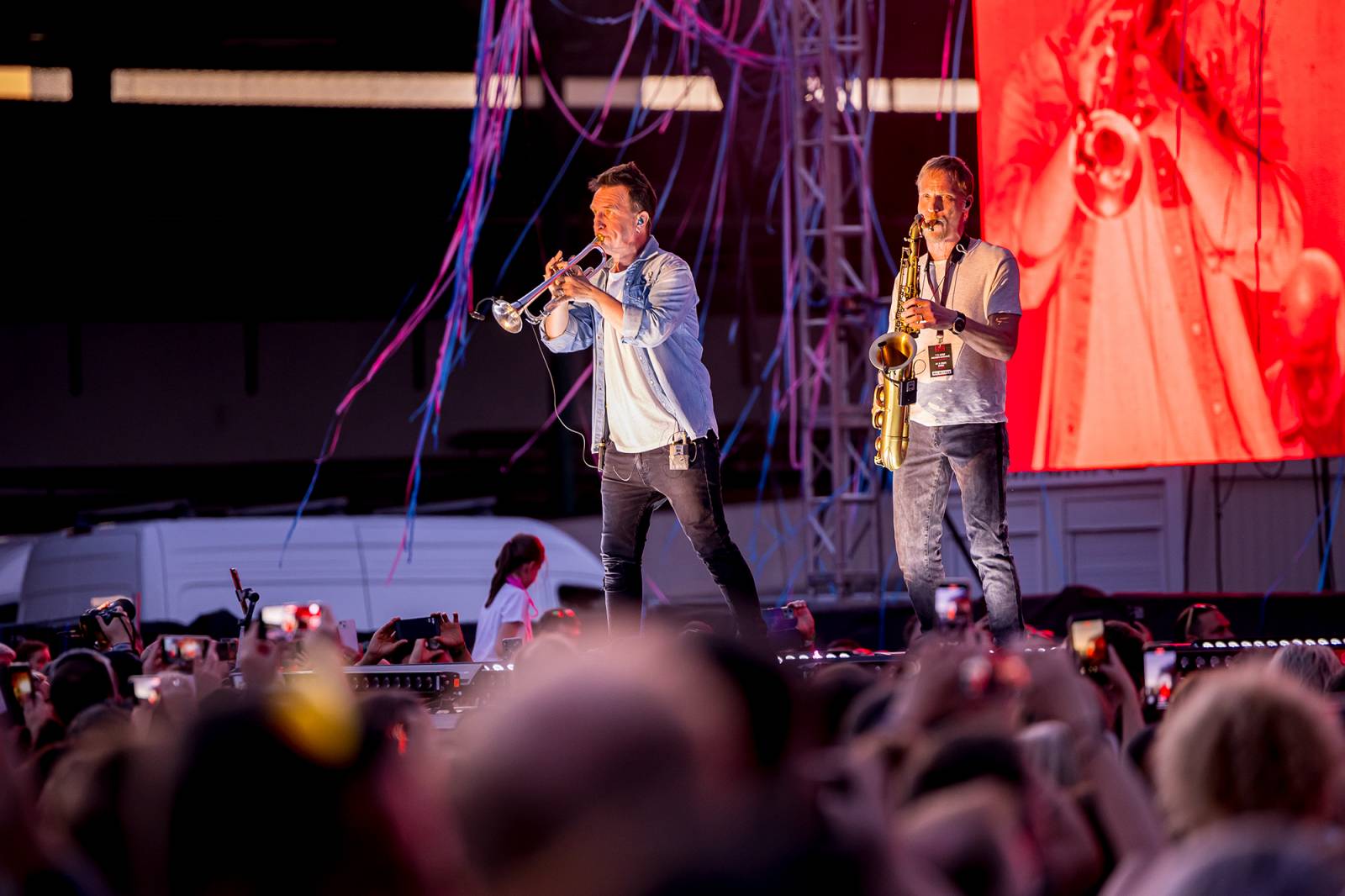 Chinaski zakončili v Brně oslavy třiceti let, doprovodili je bývalí členové i syn Pavla Grohmana