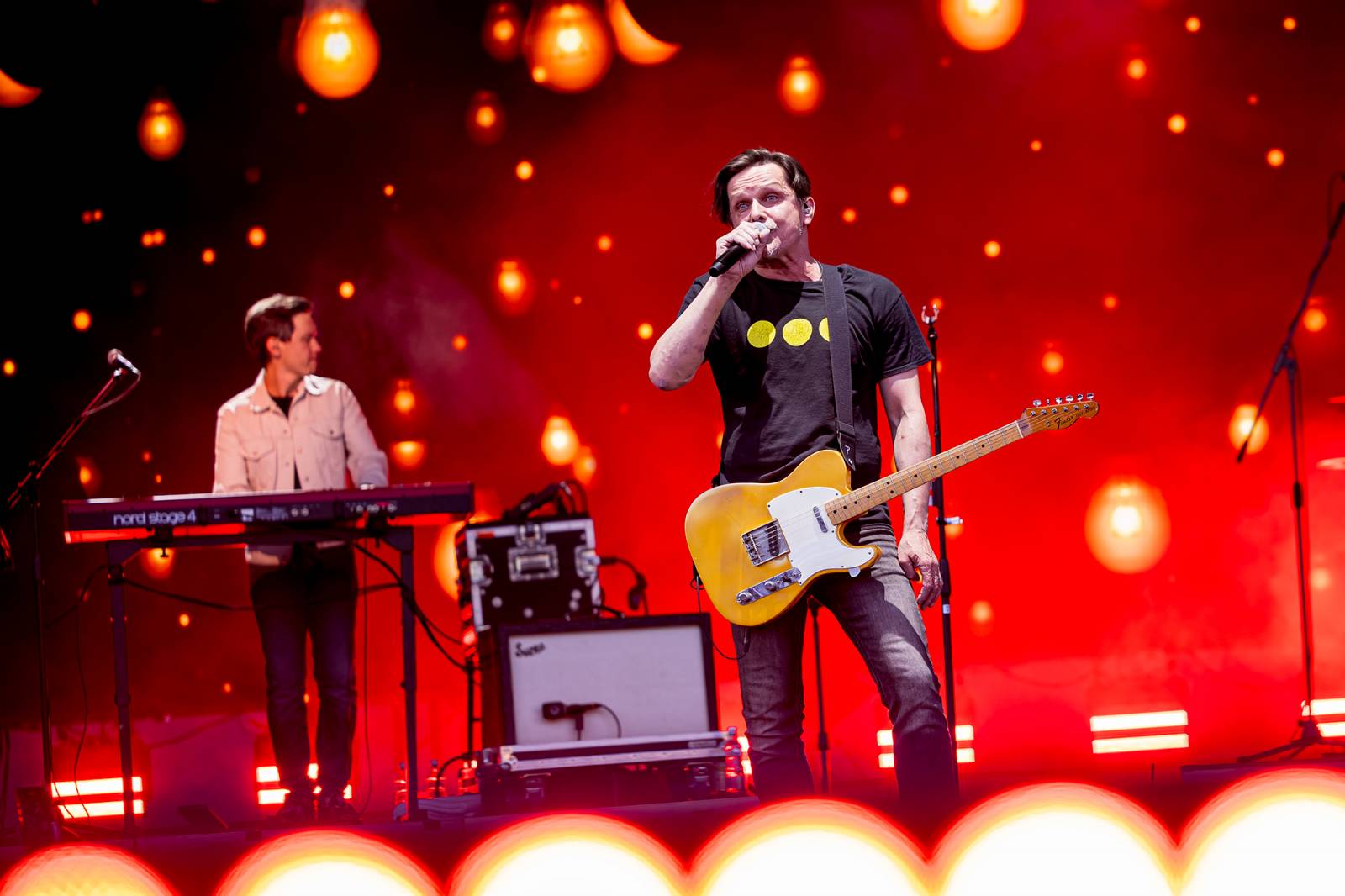 Chinaski zakončili v Brně oslavy třiceti let, doprovodili je bývalí členové i syn Pavla Grohmana