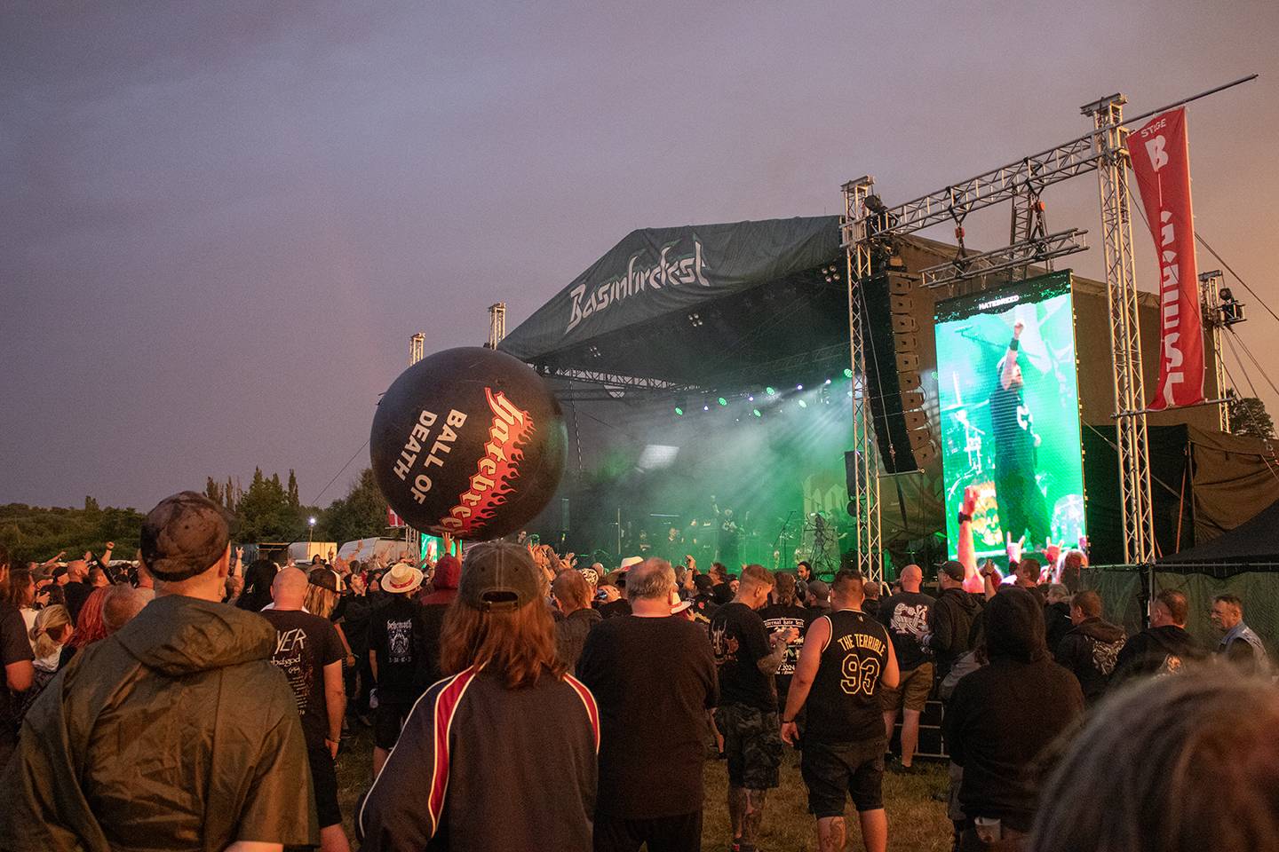 Basinfirefest odstartoval. Pačess, Stellaris, Exodus, Vader nebo Hatebreed rozproudili Spálené Poříčí