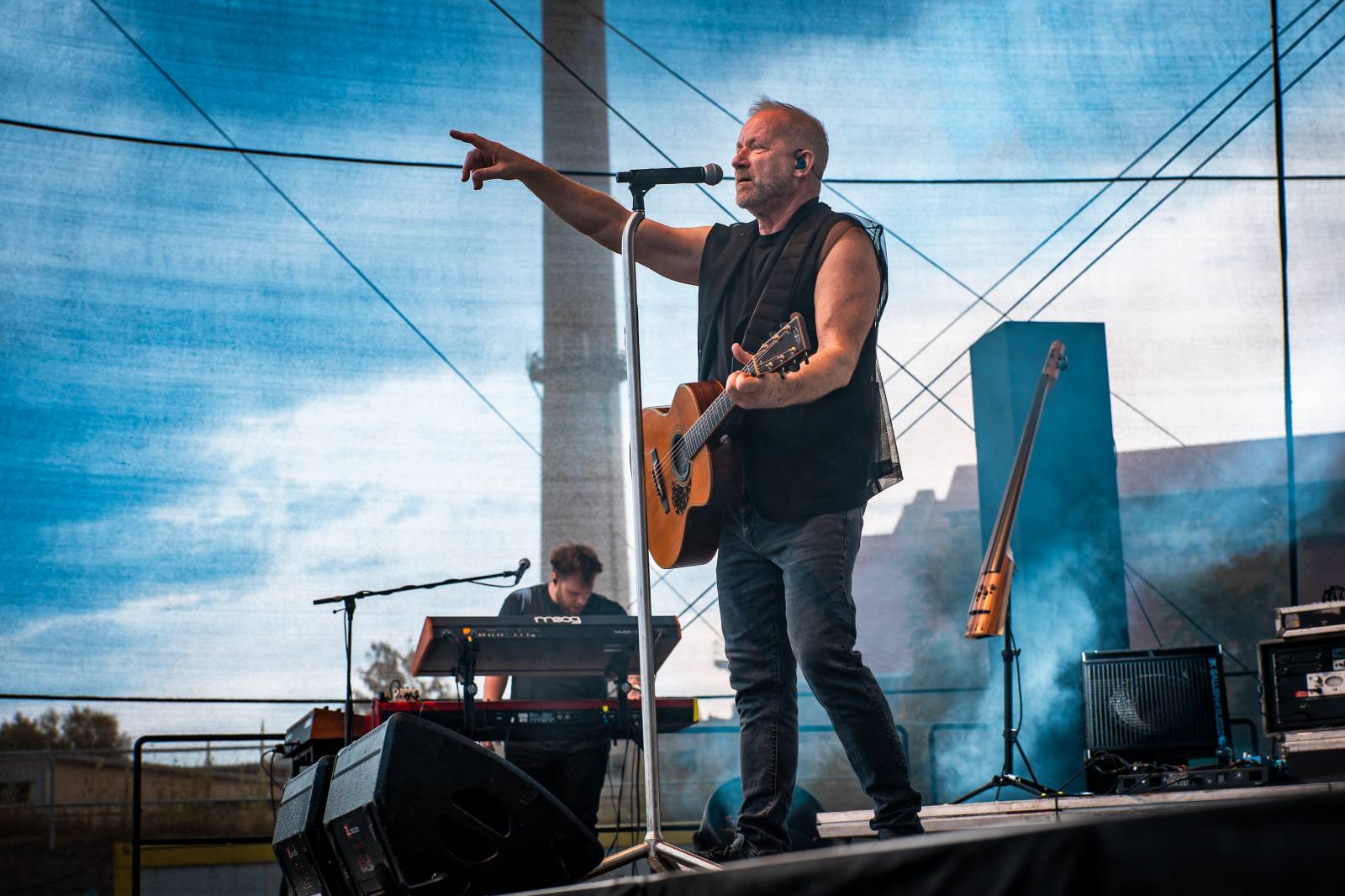 David Koller roztančil Prague Open Air. Déšť fanouškům nevadil, zazněl i Krylův Anděl 