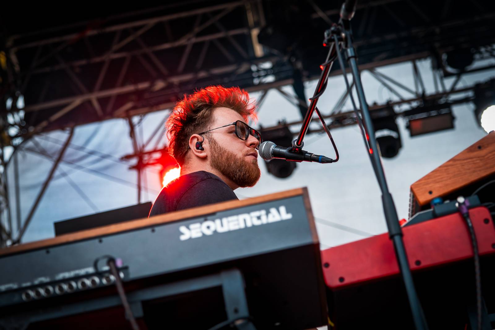 David Koller roztančil Prague Open Air. Déšť fanouškům nevadil, zazněl i Krylův Anděl 