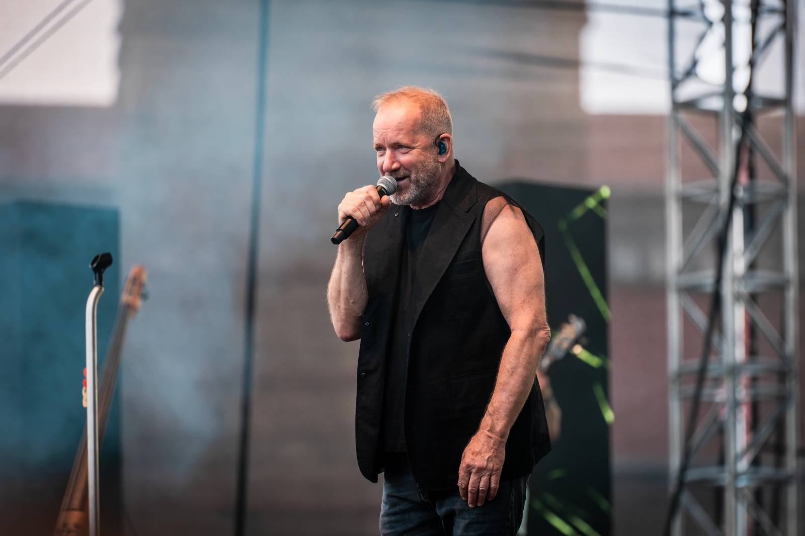 David Koller roztančil Prague Open Air. Déšť fanouškům nevadil, zazněl i Krylův Anděl 