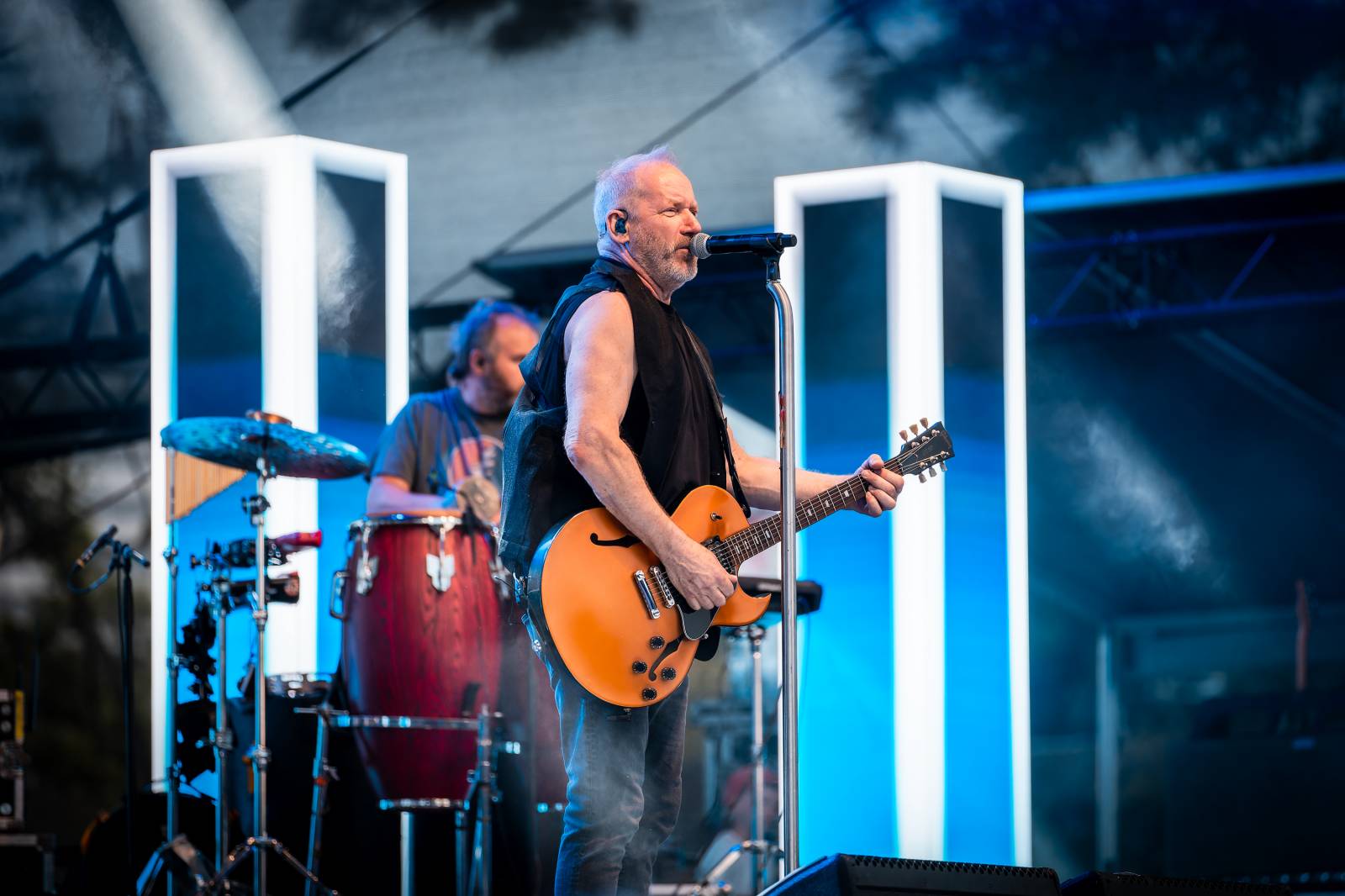 David Koller roztančil Prague Open Air. Déšť fanouškům nevadil, zazněl i Krylův Anděl 