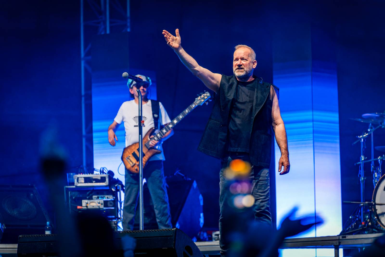 David Koller roztančil Prague Open Air. Déšť fanouškům nevadil, zazněl i Krylův Anděl 