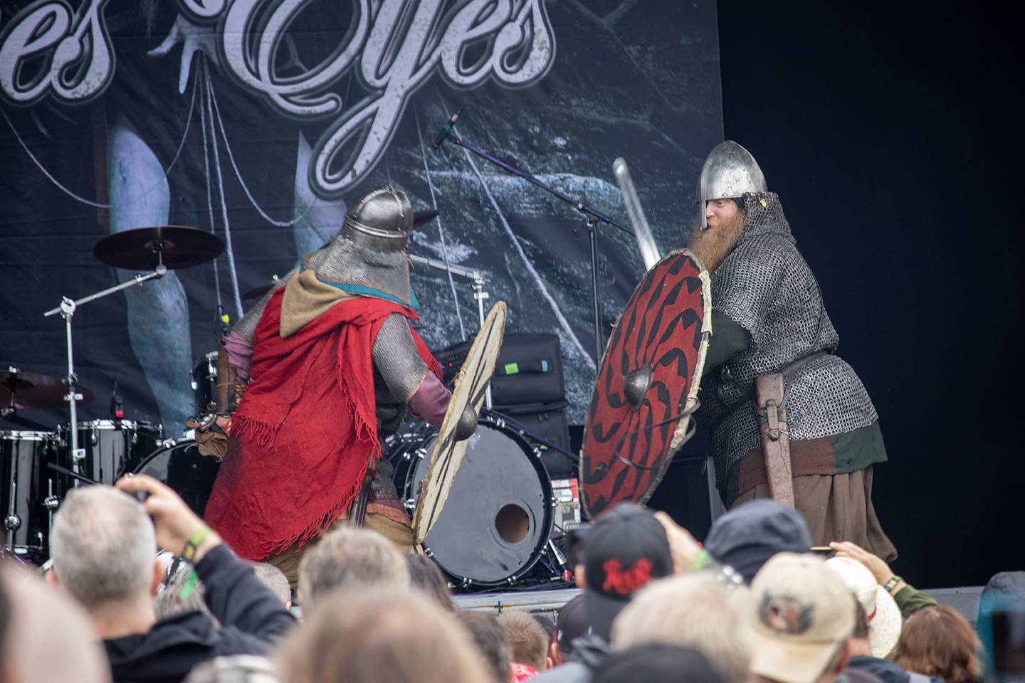 Doro, Tiamat nebo Steve'n'Seagulls. Basinfirefest v pátek nabídl dechberoucí show