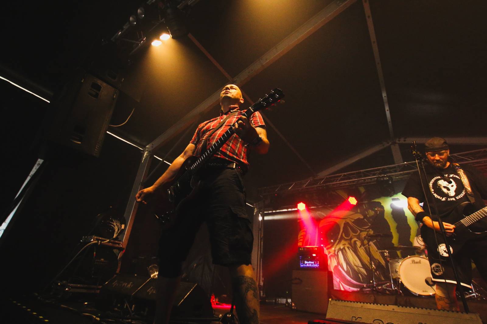 Mighty Sounds odstartoval. Skákačka s Irie Révoltés, noční FiXa a pohodička s Rat Boy