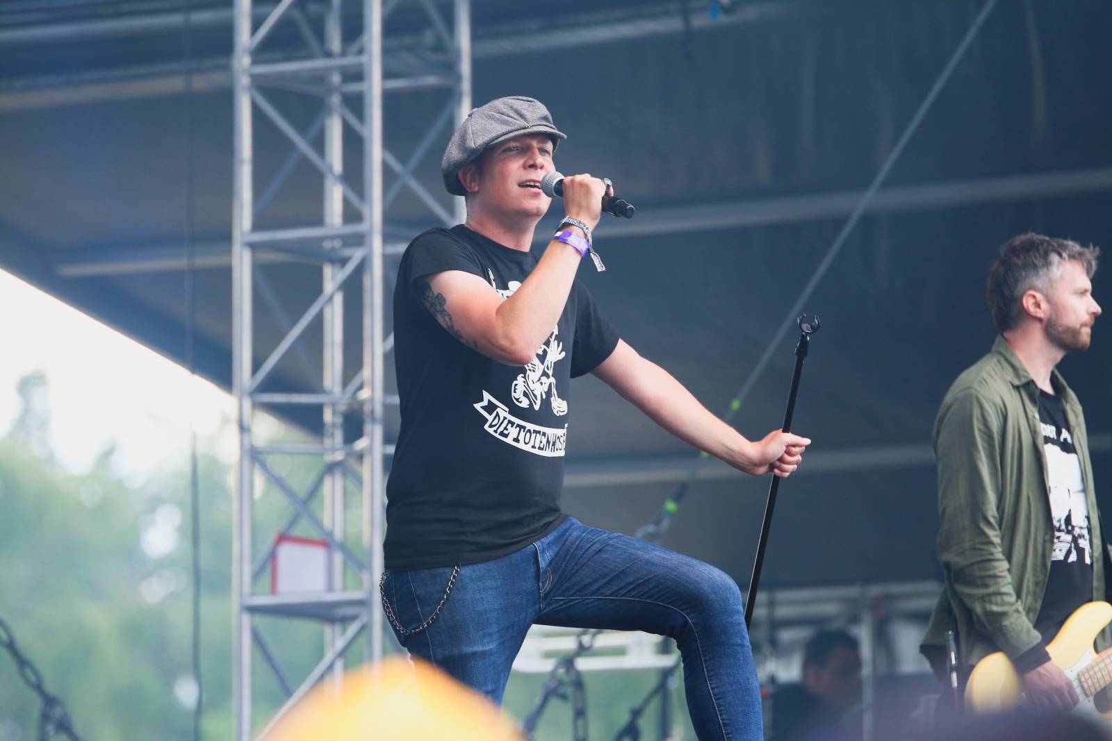 Mighty Sounds odstartoval. Skákačka s Irie Révoltés, noční FiXa a pohodička s Rat Boy