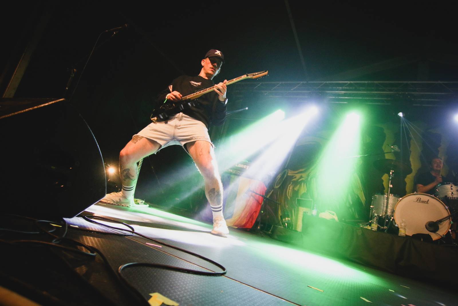 Mighty Sounds odstartoval. Skákačka s Irie Révoltés, noční FiXa a pohodička s Rat Boy