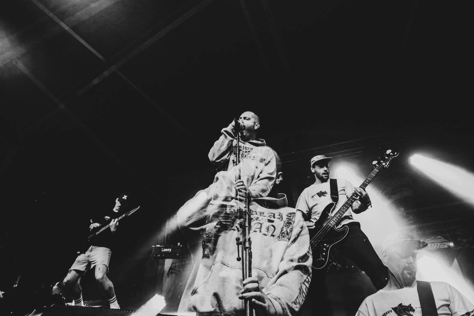 Mighty Sounds odstartoval. Skákačka s Irie Révoltés, noční FiXa a pohodička s Rat Boy