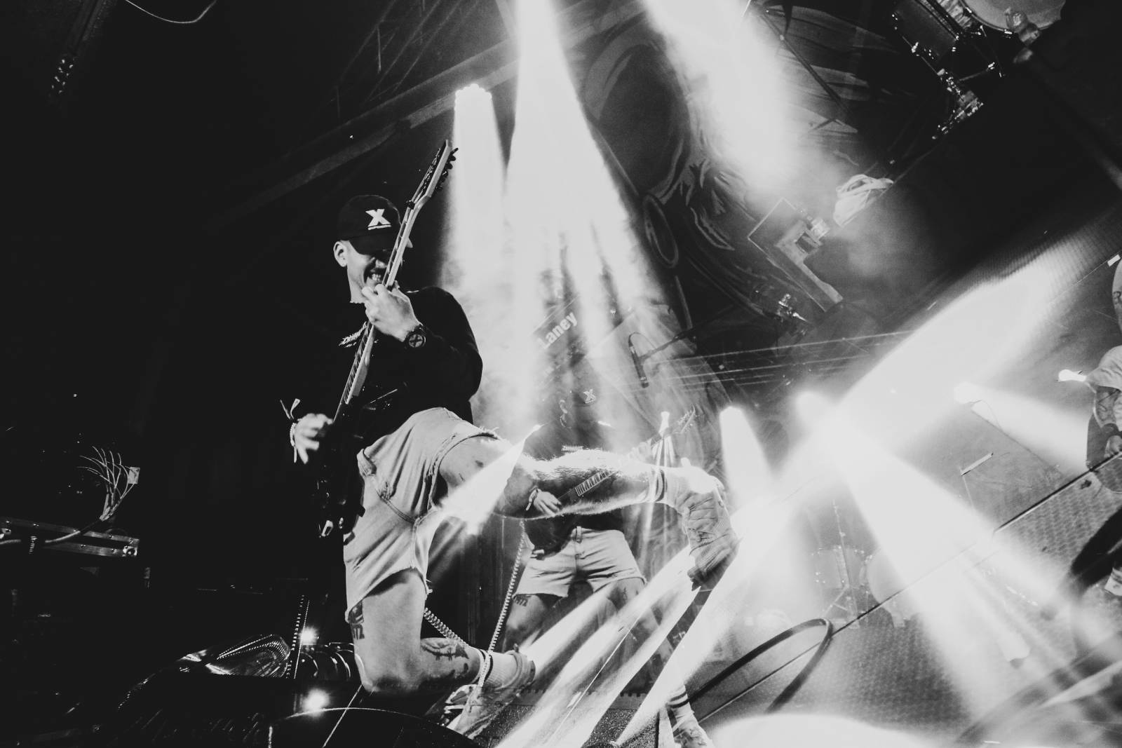 Mighty Sounds odstartoval. Skákačka s Irie Révoltés, noční FiXa a pohodička s Rat Boy