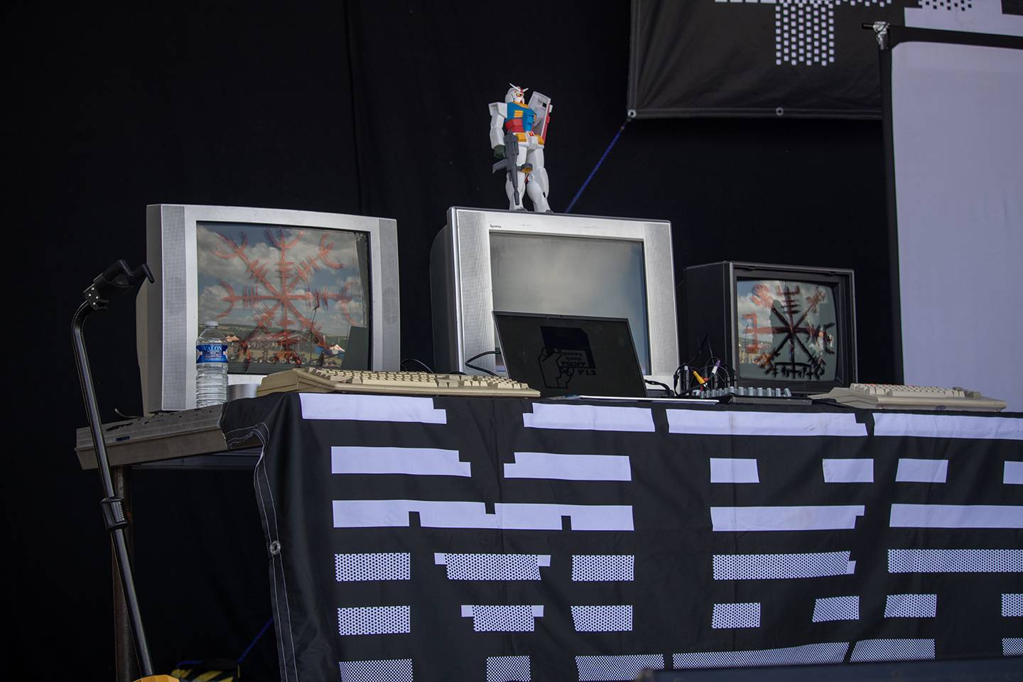 Basinfirefest vyvrcholil: Průhledná baskytara D-A-D, italští šílenci Master Boot Record i americká superkapela The Dead Daisies