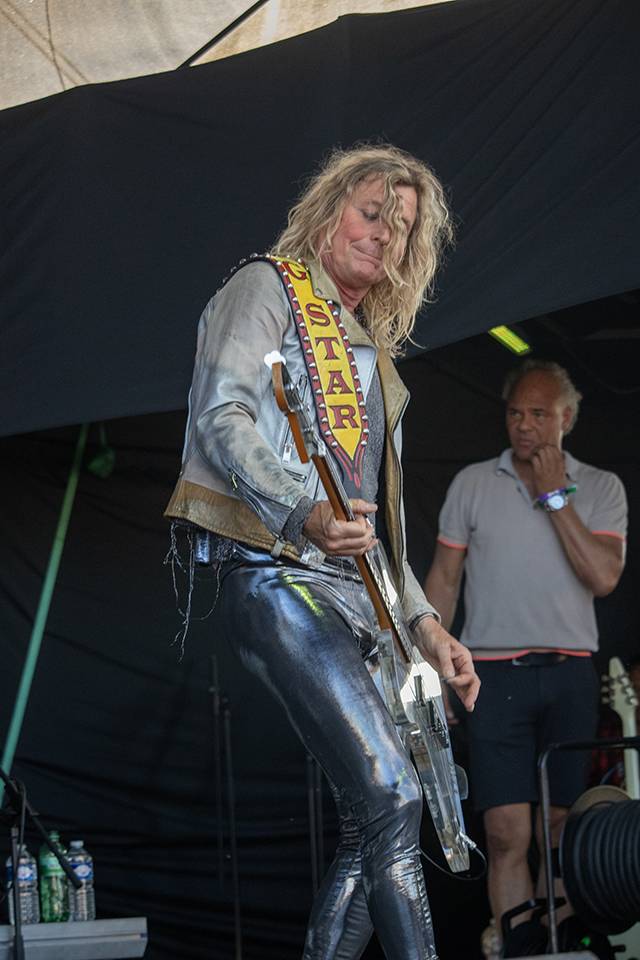 Basinfirefest vyvrcholil: Průhledná baskytara D-A-D, italští šílenci Master Boot Record i americká superkapela The Dead Daisies