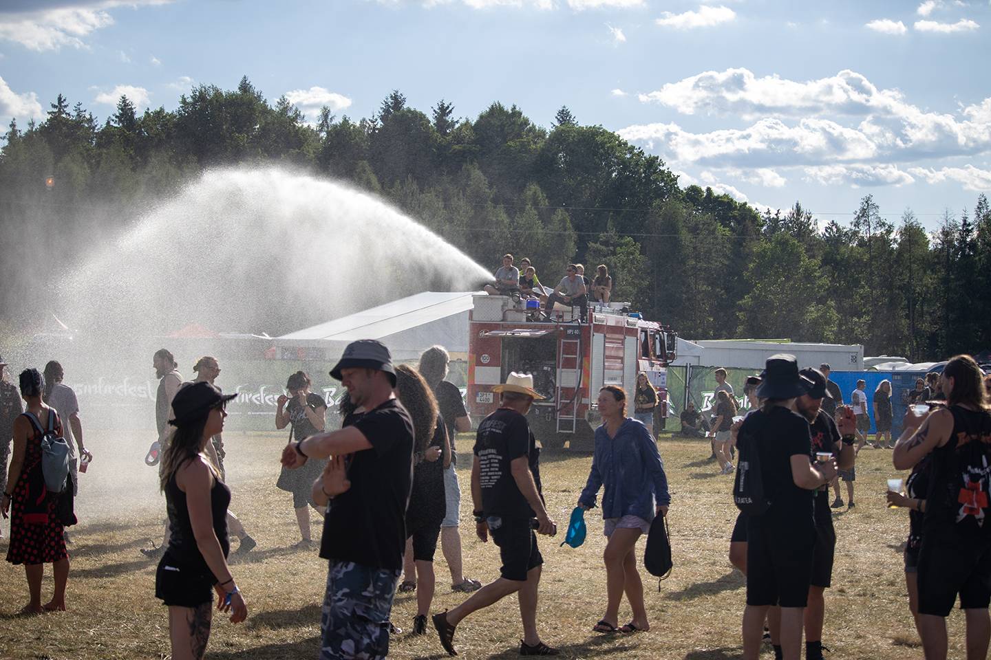 Basinfirefest vyvrcholil: Průhledná baskytara D-A-D, italští šílenci Master Boot Record i americká superkapela The Dead Daisies