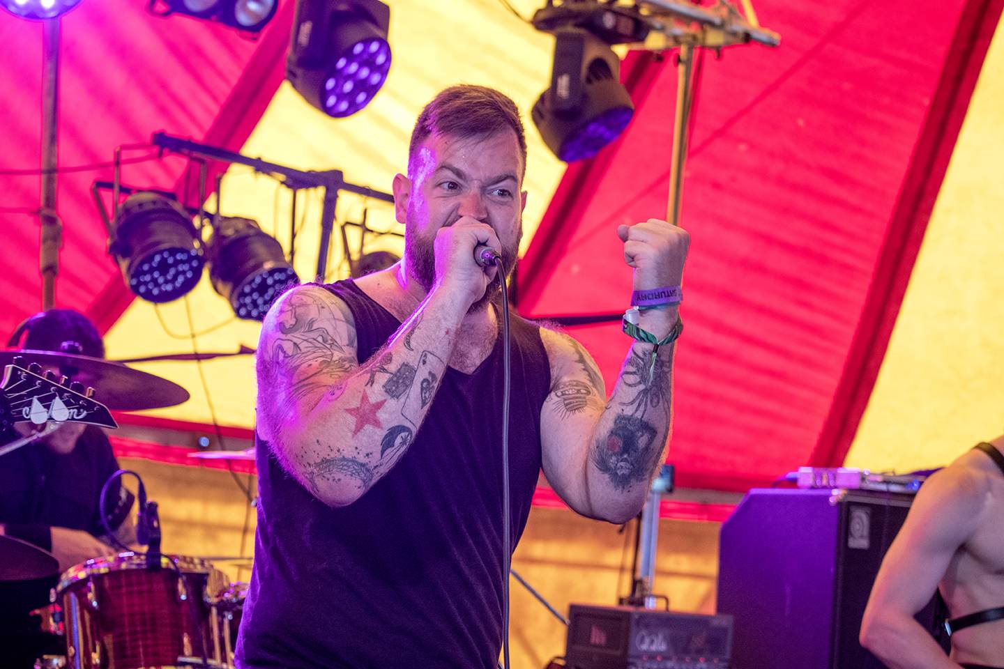 Basinfirefest vyvrcholil: Průhledná baskytara D-A-D, italští šílenci Master Boot Record i americká superkapela The Dead Daisies