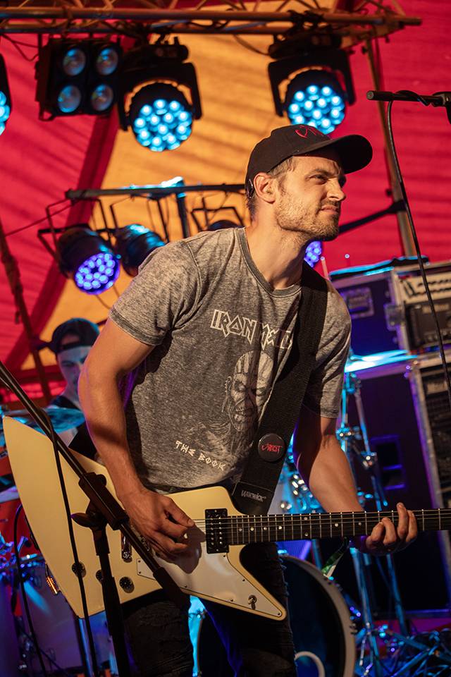 Basinfirefest vyvrcholil: Průhledná baskytara D-A-D, italští šílenci Master Boot Record i americká superkapela The Dead Daisies