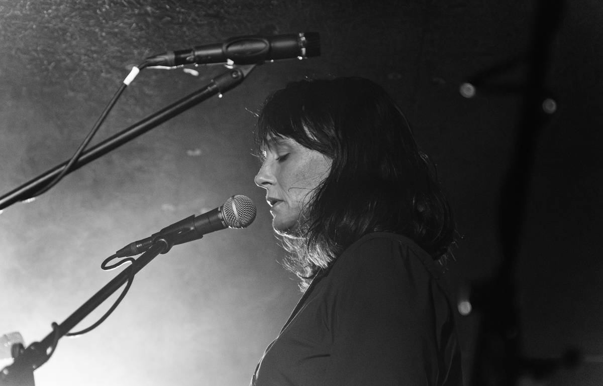 Sarah Blasko přivezla do Café V lese svůj australský klid