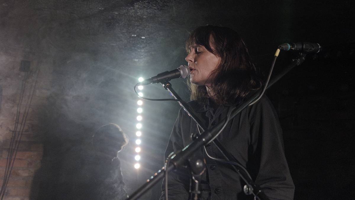 Sarah Blasko přivezla do Café V lese svůj australský klid