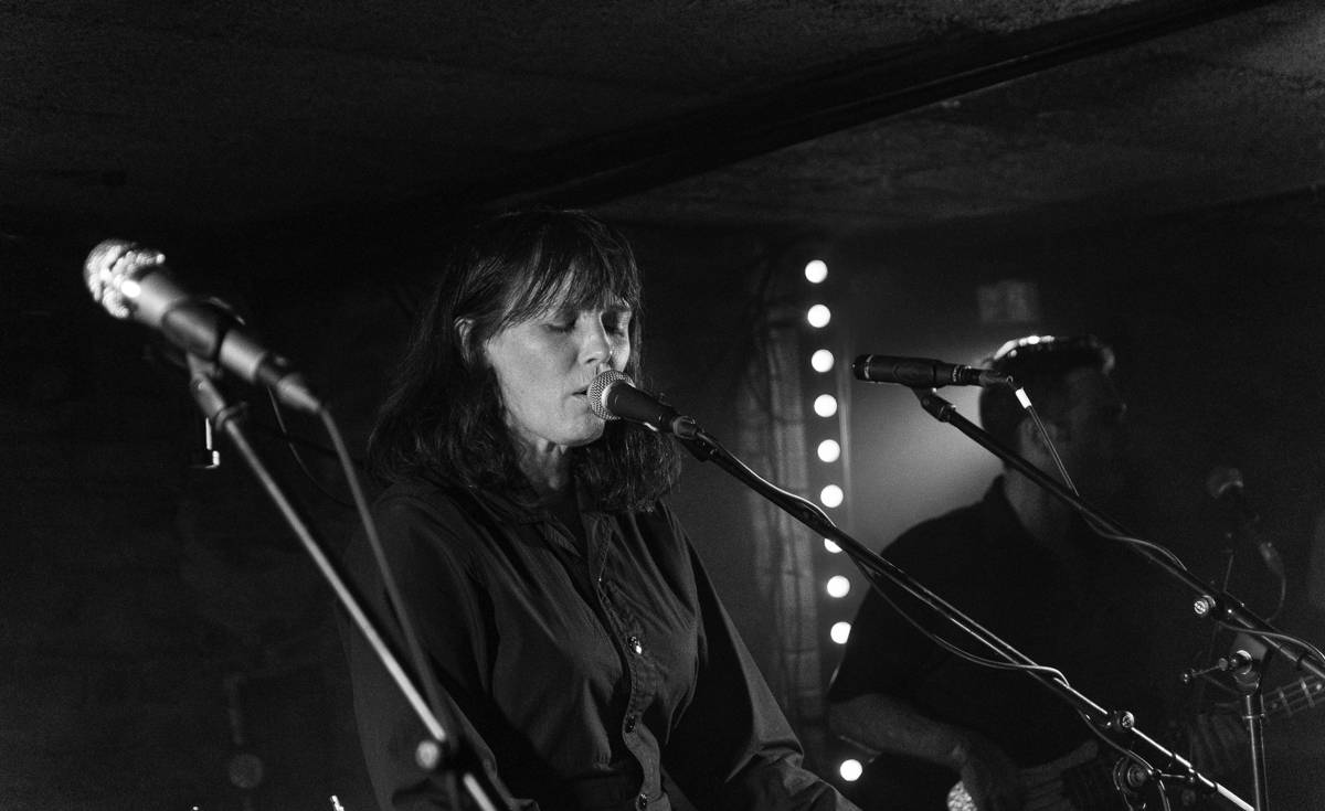 Sarah Blasko přivezla do Café V lese svůj australský klid