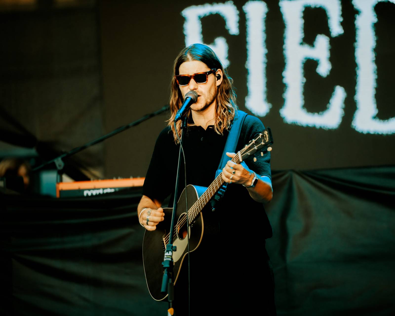 V Karlových Varech vystoupili Chinaski a Marcell, davy přilákala i módní přehlídka