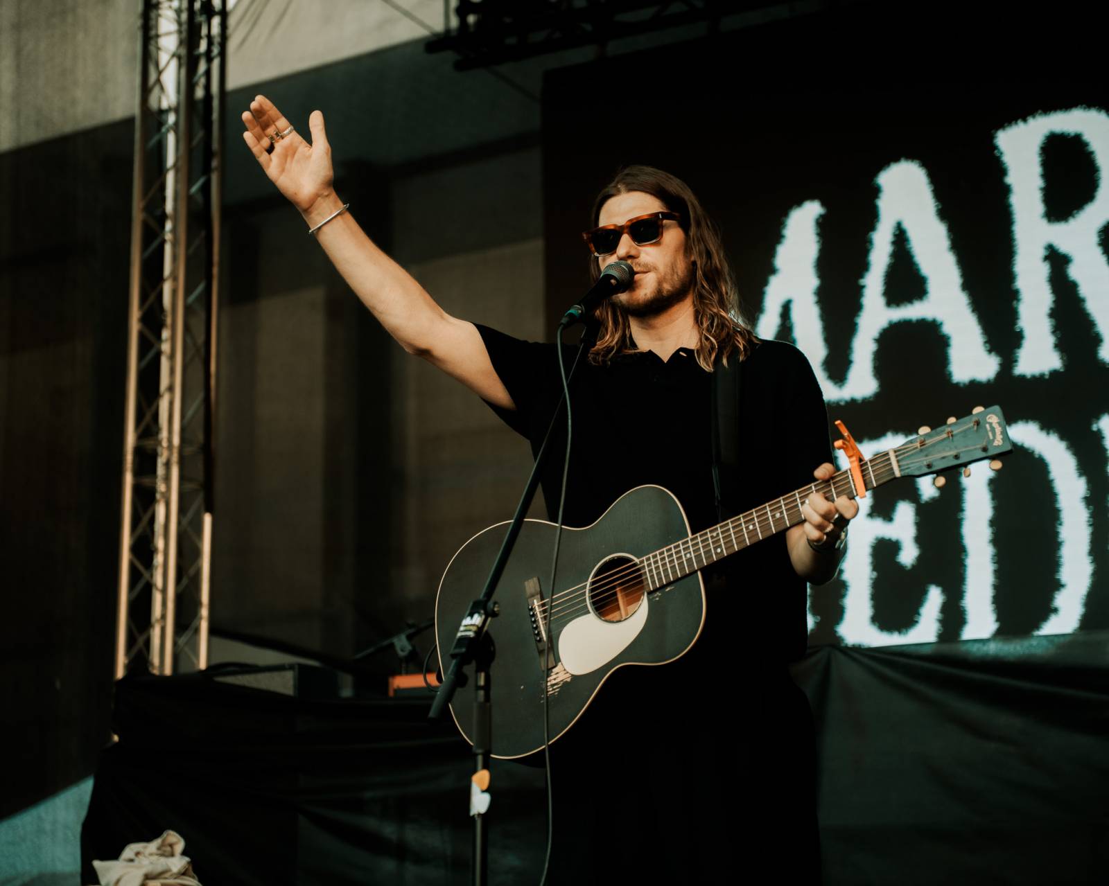 V Karlových Varech vystoupili Chinaski a Marcell, davy přilákala i módní přehlídka