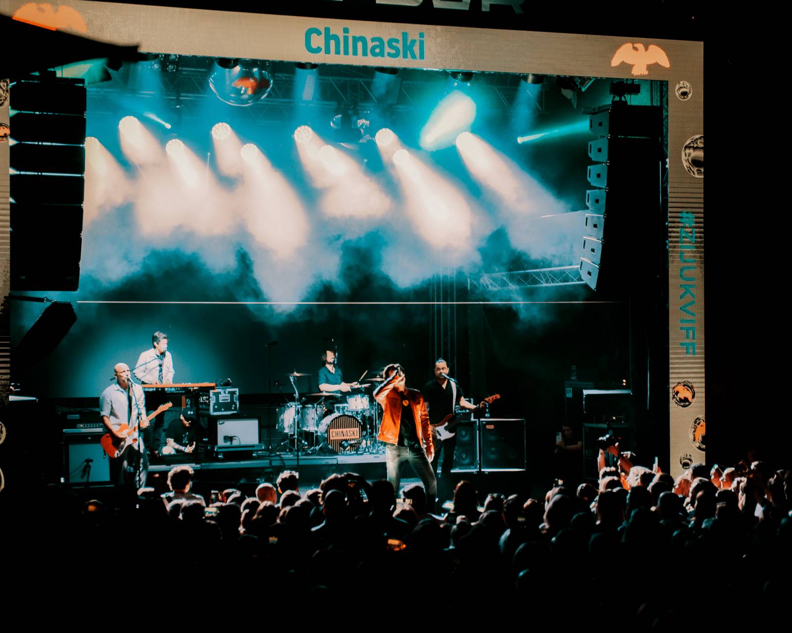 V Karlových Varech vystoupili Chinaski a Marcell, davy přilákala i módní přehlídka