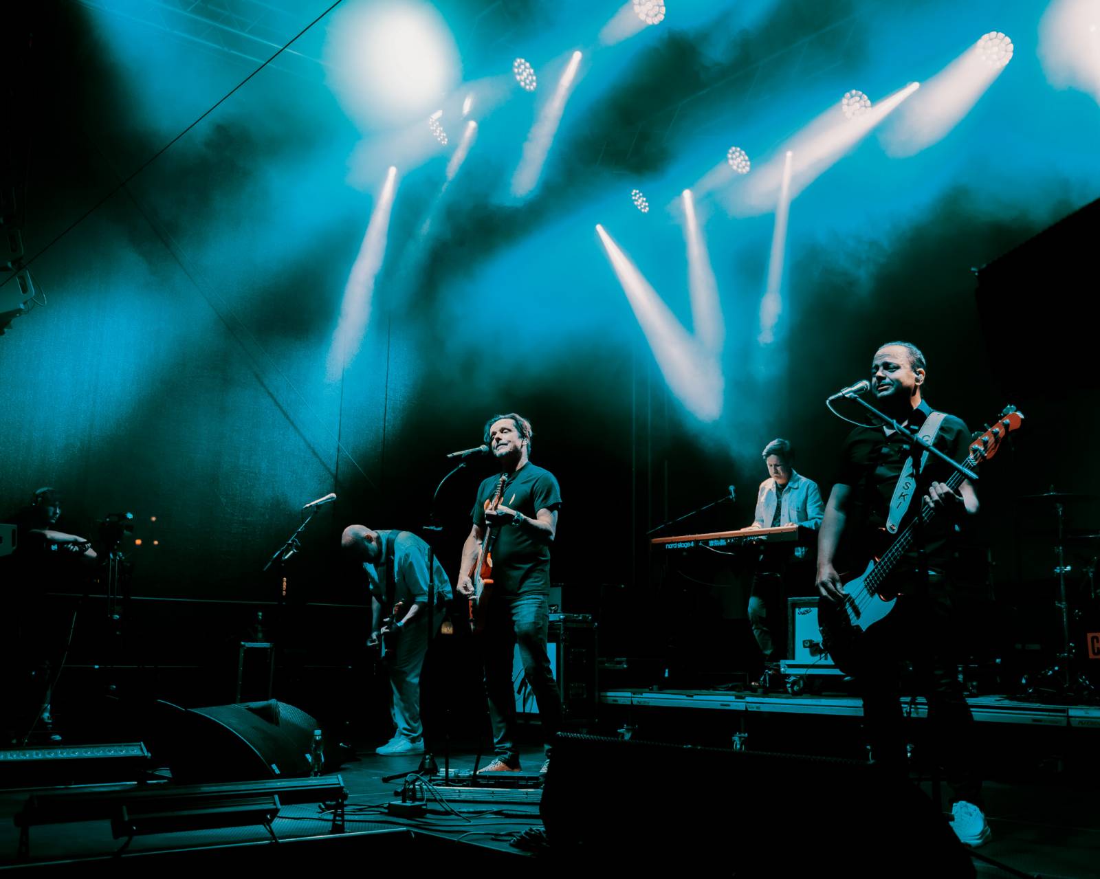 V Karlových Varech vystoupili Chinaski a Marcell, davy přilákala i módní přehlídka