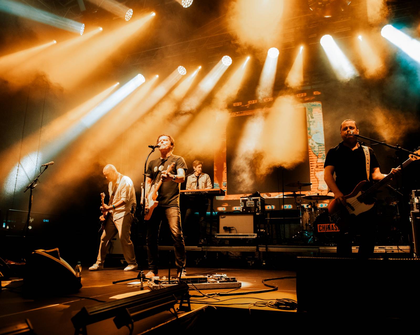 V Karlových Varech vystoupili Chinaski a Marcell, davy přilákala i módní přehlídka