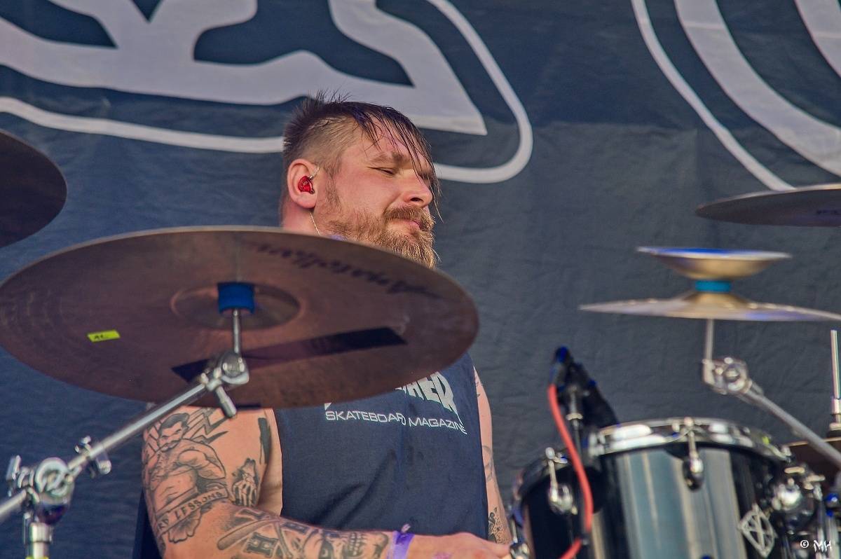 Silná sobota na Pekelném ostrově. Své show rozjeli Pretty Maids, Rybičky 48, Alkehol, Divokej Bill i Krucipüsk