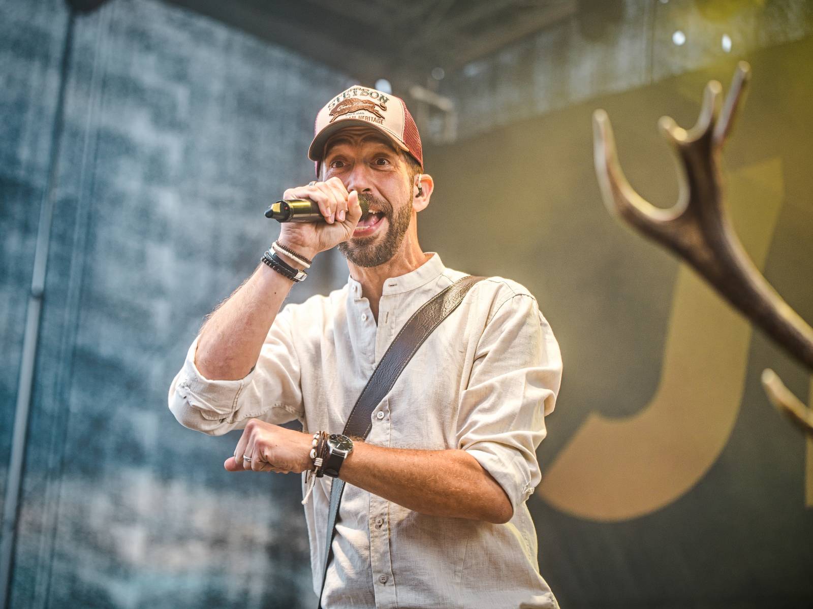 Hudba na vinicích přivezla do Znojma kapelu Jelen a zpěvačku Adélu Orlovou