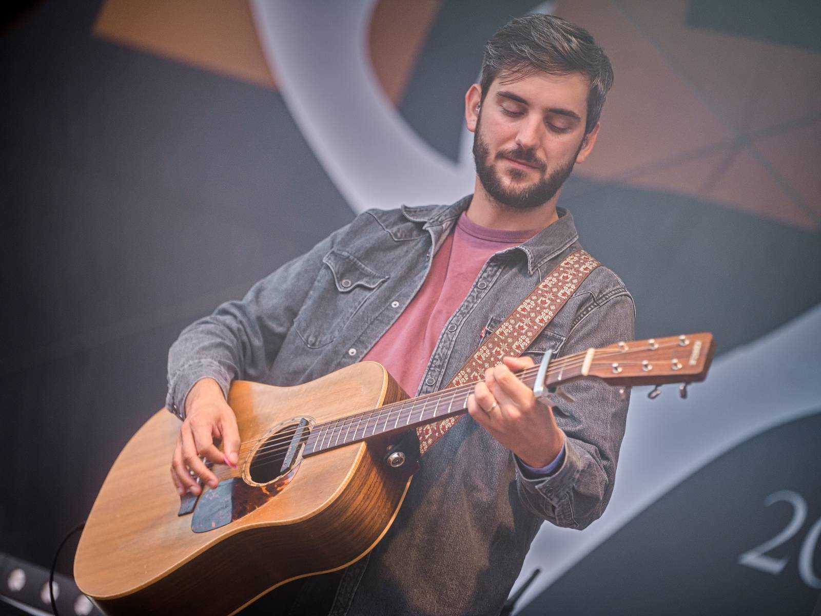 Hudba na vinicích přivezla do Znojma kapelu Jelen a zpěvačku Adélu Orlovou