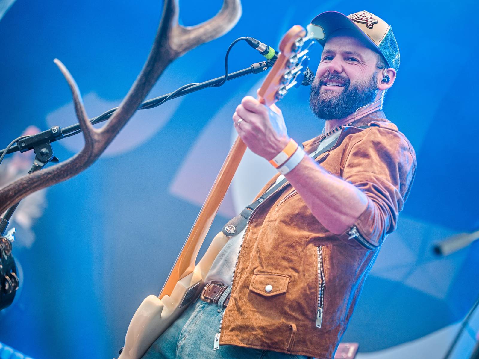 Hudba na vinicích přivezla do Znojma kapelu Jelen a zpěvačku Adélu Orlovou