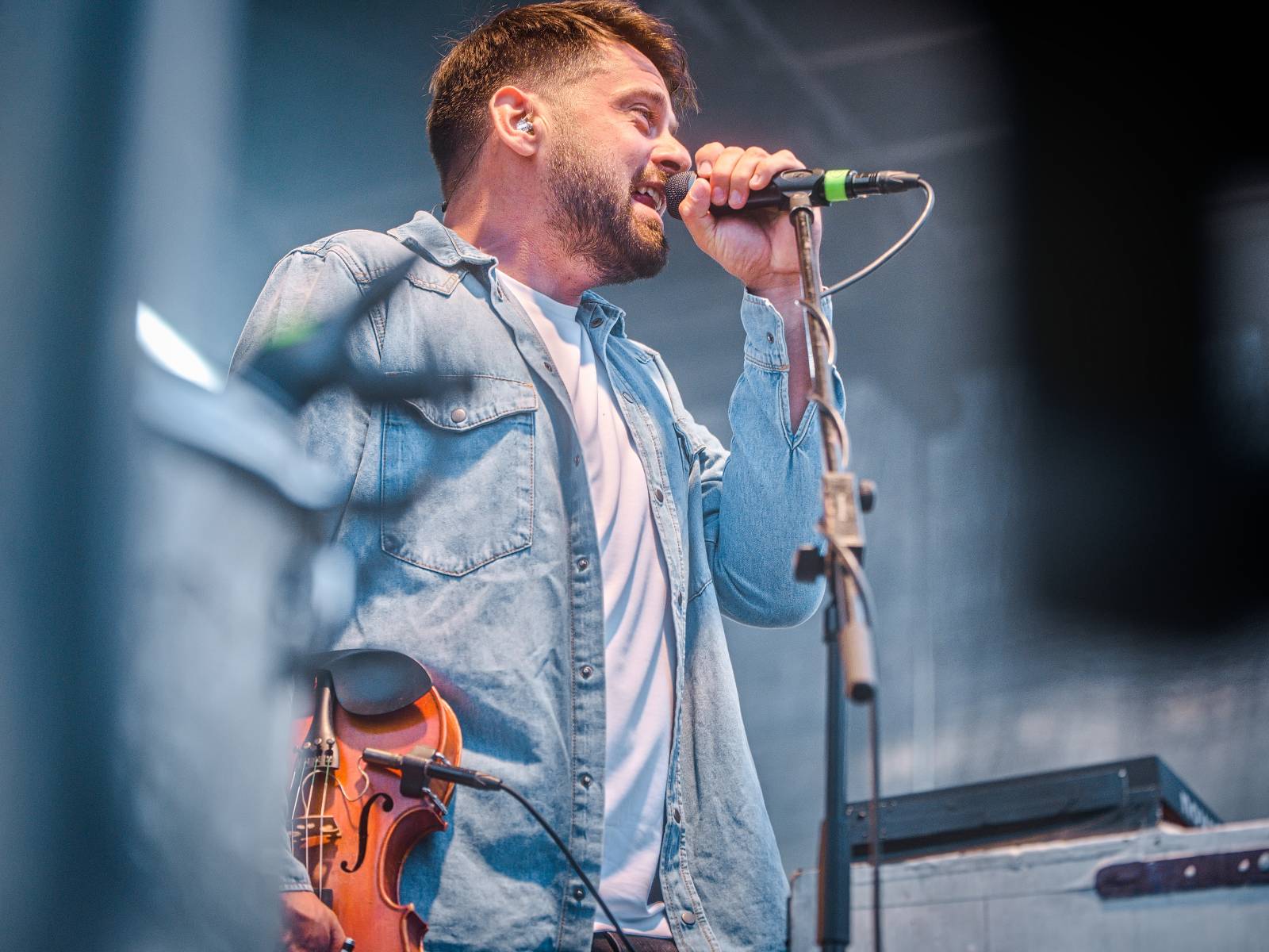 Hudba na vinicích přivezla do Znojma kapelu Jelen a zpěvačku Adélu Orlovou