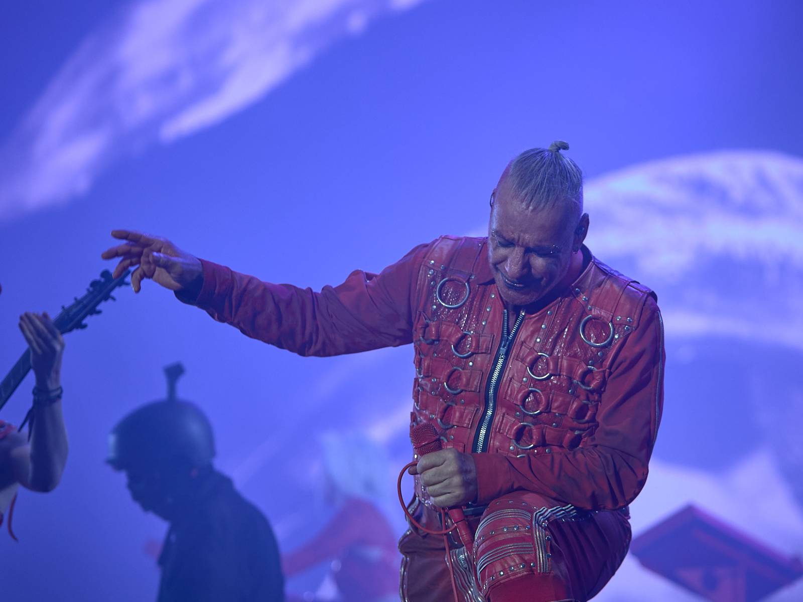 Masters of Rock, den druhý: Extravagantní show Tilla Lindemanna, řízný set Kanonenfieber a powermetalová smršť Illumishade