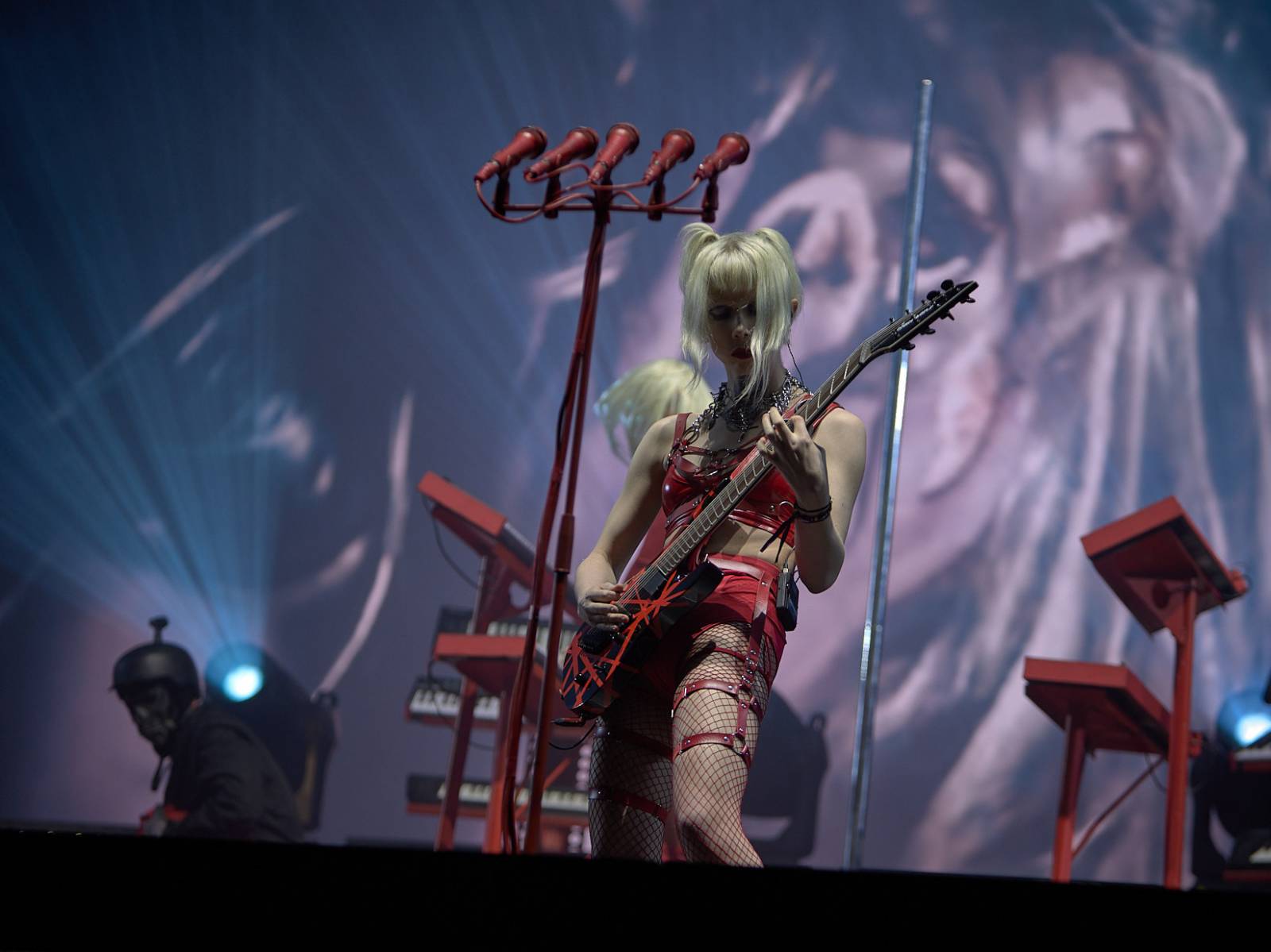 Masters of Rock, den druhý: Extravagantní show Tilla Lindemanna, řízný set Kanonenfieber a powermetalová smršť Illumishade