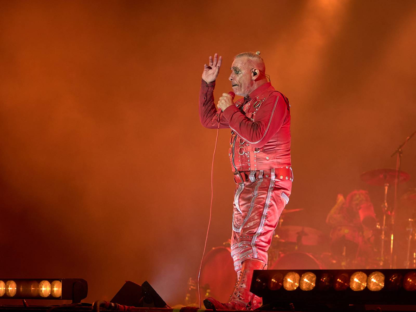 Masters of Rock, den druhý: Extravagantní show Tilla Lindemanna, řízný set Kanonenfieber a powermetalová smršť Illumishade